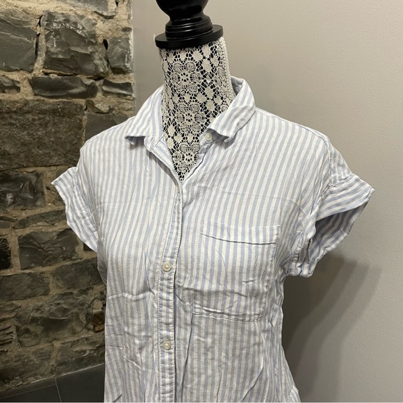 Aerie Blue and White Button Down Casual Short Sleeved Top - Picture 2 of 5